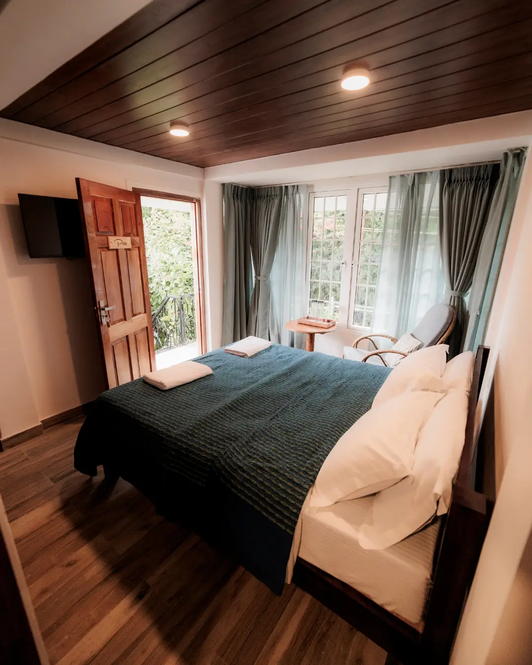 TRAVELLERS nest (3)